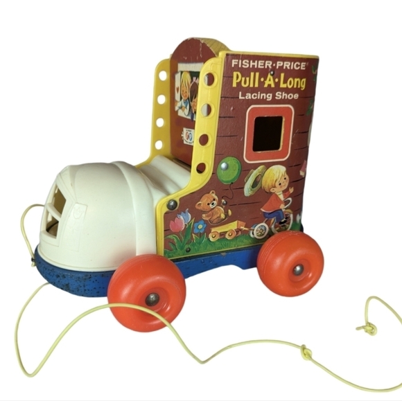 Lacing Shoe Fisher Price in used condition with a Sweet vintage nostalgic vibe - Picture 1 of 14